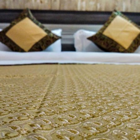 Dwivedi Hotels Hotel Elena Varanasi Bagian luar foto
