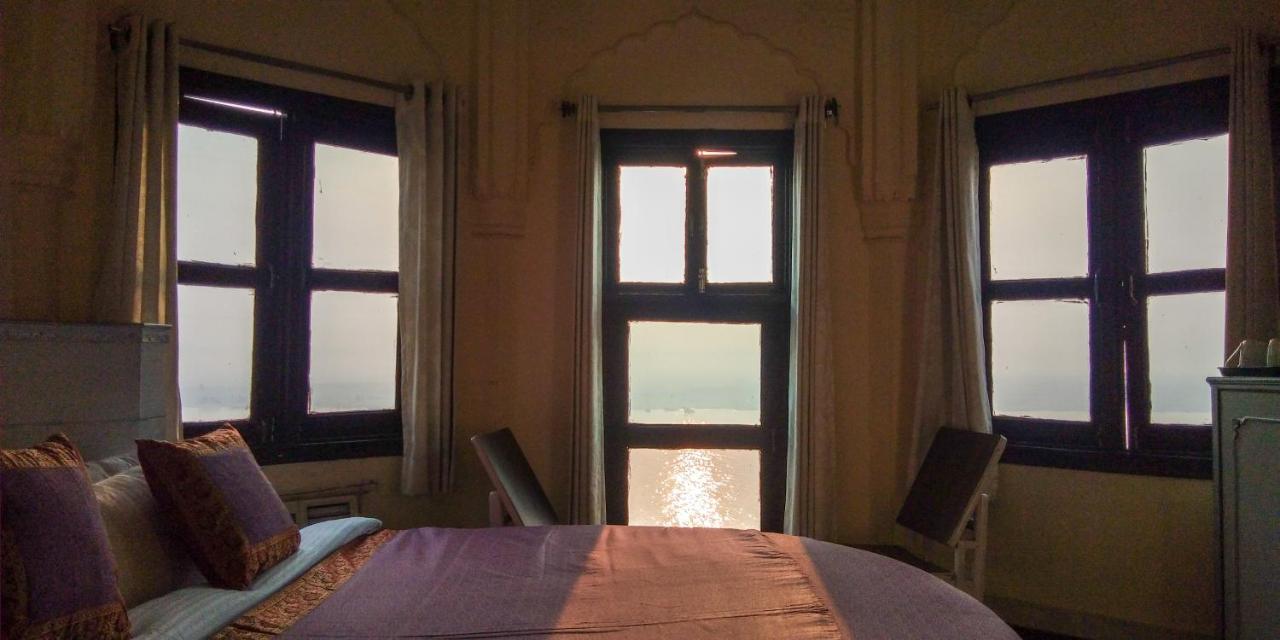 Dwivedi Hotels Hotel Elena Varanasi Bagian luar foto