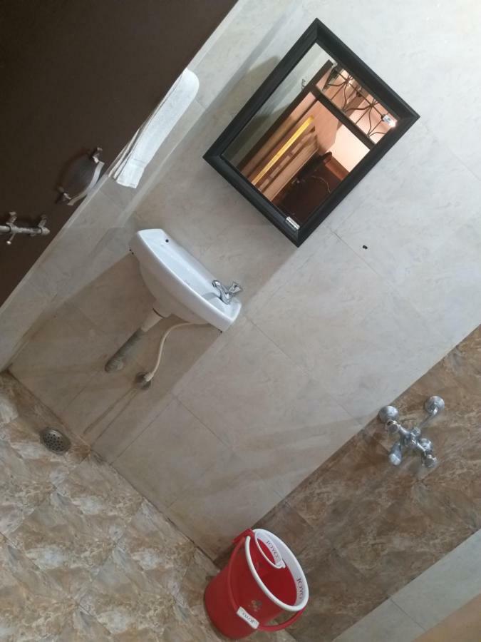 Dwivedi Hotels Hotel Elena Varanasi Bagian luar foto